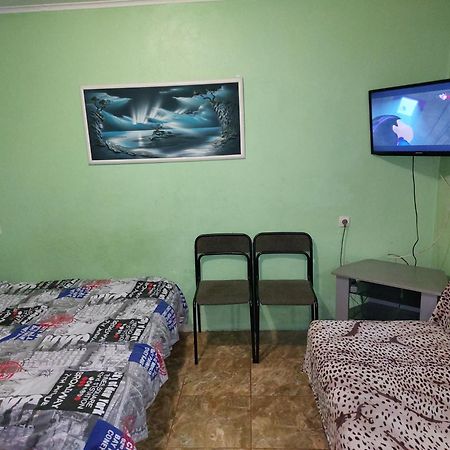 Министудия, В Которой Есть Абсолютно Всё Chernihiv Ngoại thất bức ảnh